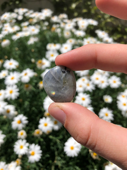 Labradorite Stone